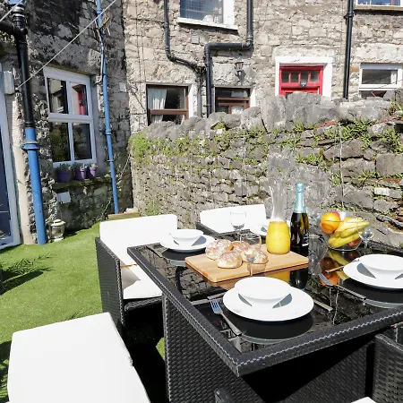 49 Windermere Road, Kendal